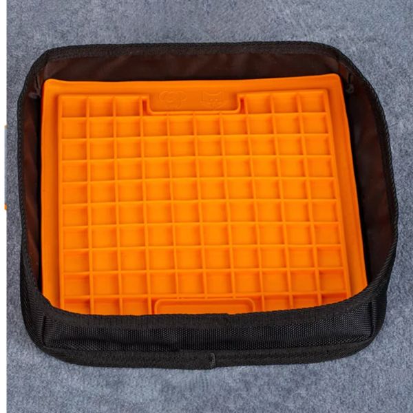 LickiMat Station - משטח העשרה, אימון, ואכילה עם מחזיק ליקי מט מובנה