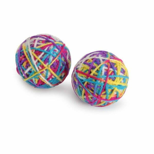 משחק כדור צמר עם פעמון לחתול Camon - מארז שני כדורים 6 ס"מ