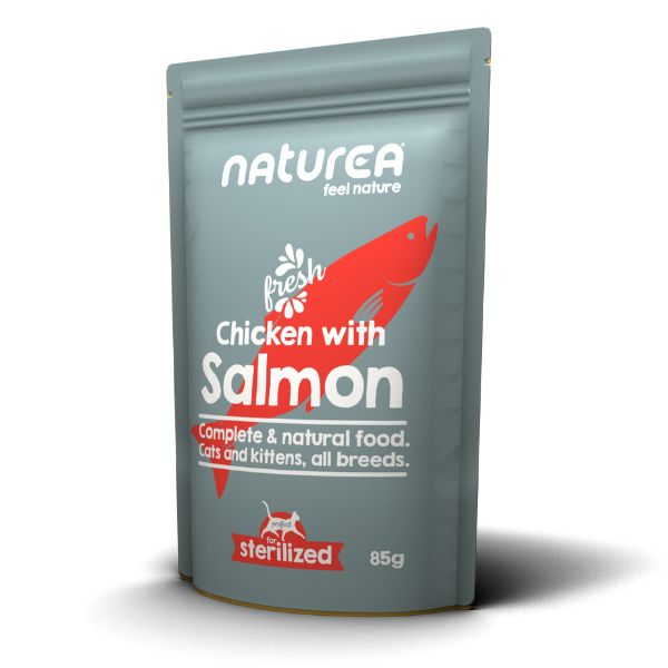 נטוראה פאוץ' מעדן טבעי לחתולים עוף סלמון - 85 גרם