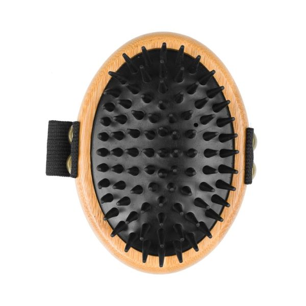 מברשת במבוק מסאז' מתלבשת על היד